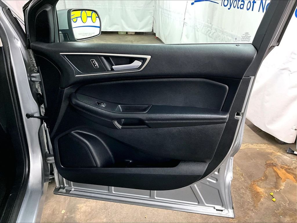Used 2024 Silver Ford SEL image 12