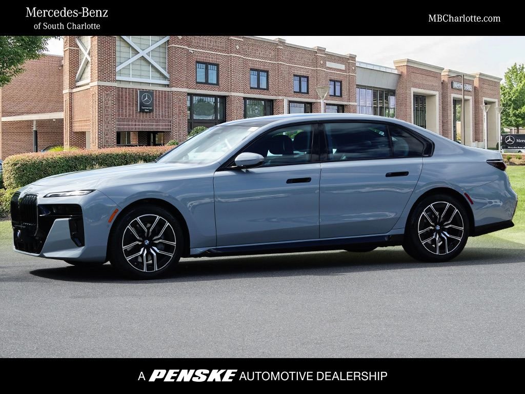 2024 BMW 7 Series 740i xDrive's photo