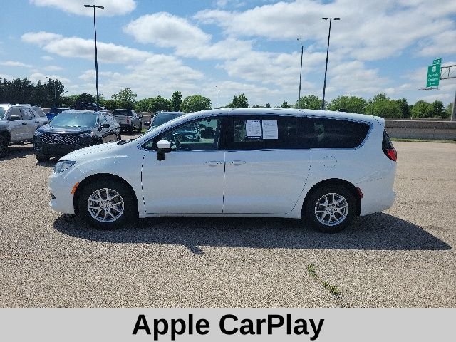 Used 2023 White Chrysler LX image 3
