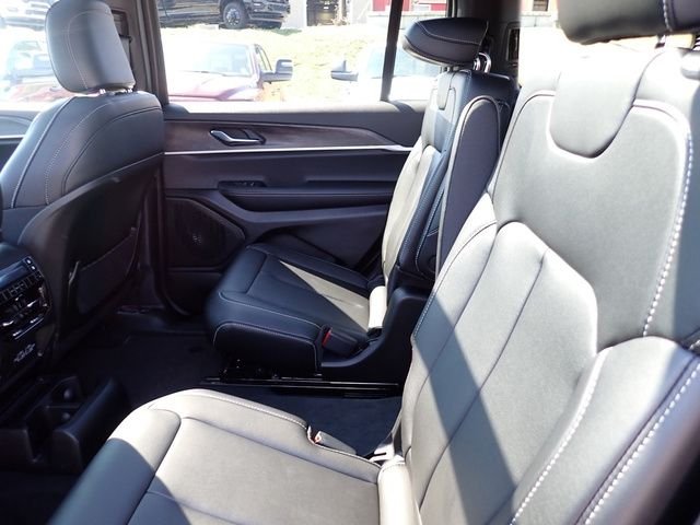 2025 Jeep Grand Cherokee L Limited - Photo 13