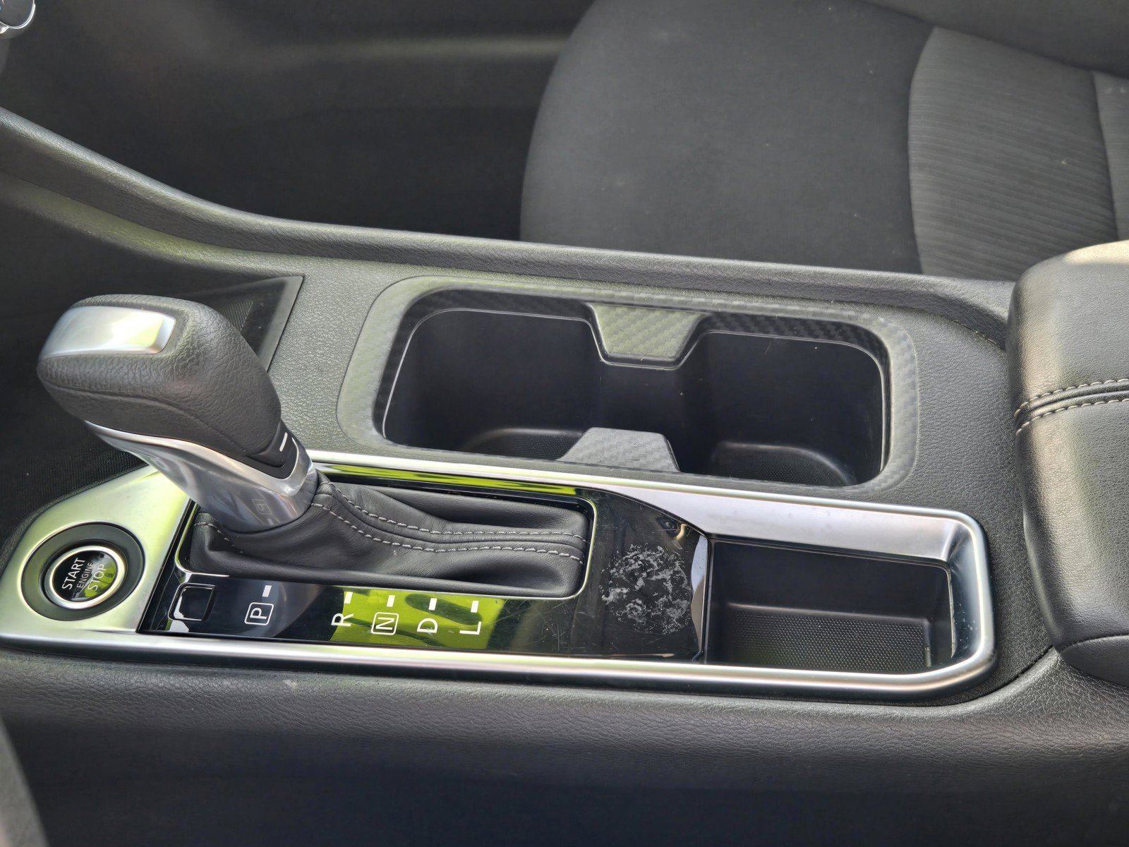 Certified Used 2025 Gun Metallic Nissan SV image 22