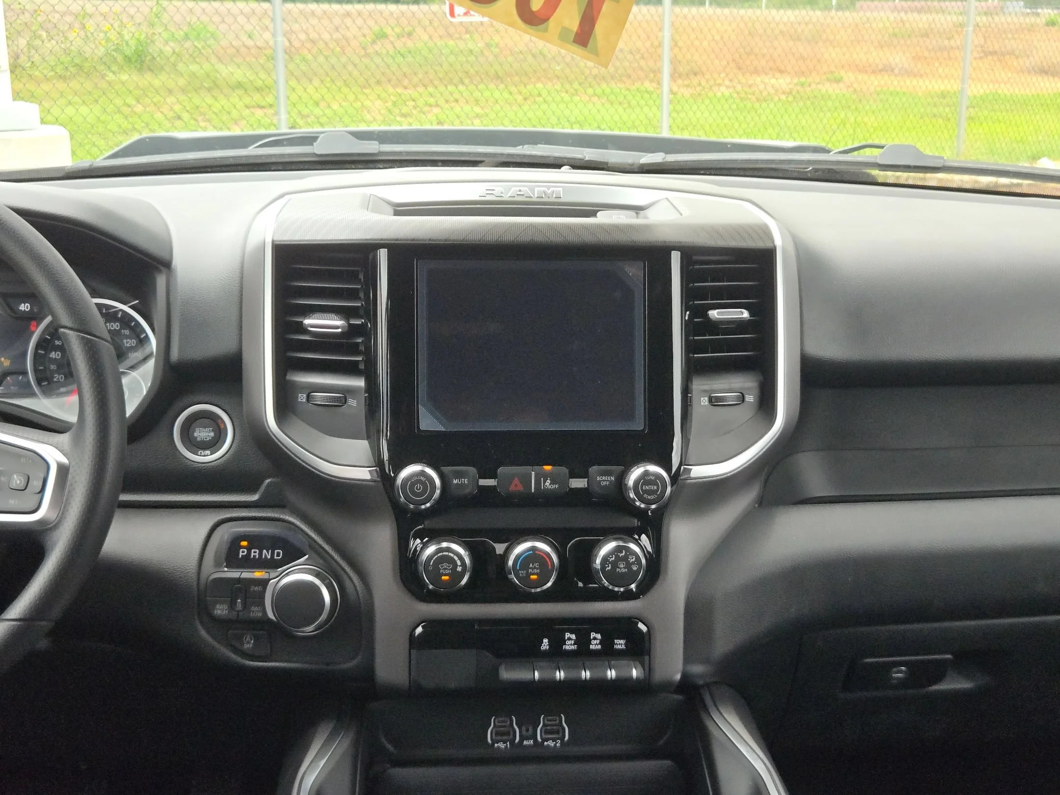 New 2026 Diamond Black Crystal Pearlcoat RAM Express image 17