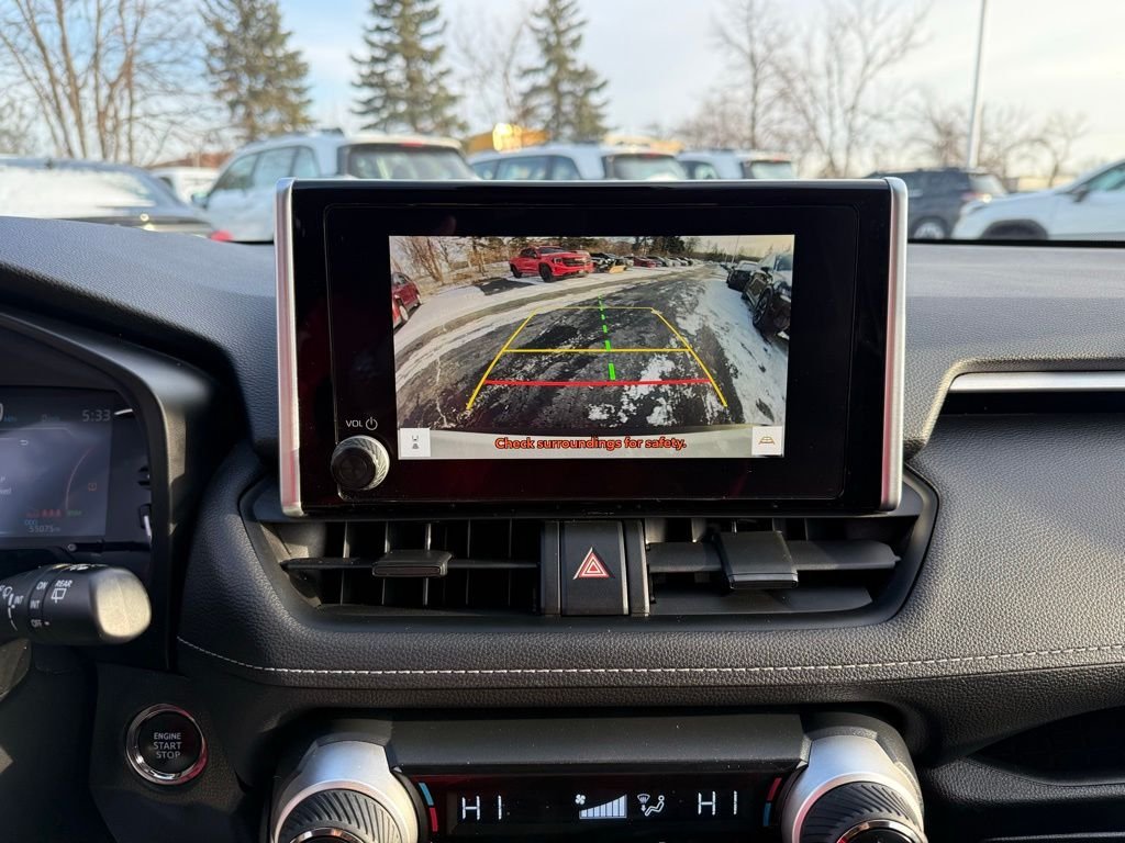 2023 Toyota RAV4 XLE - Photo 17