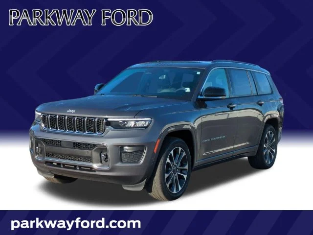 Used 2024 Gray Jeep Overland image 1
