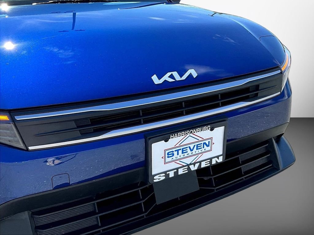 Used 2025 Blue Kia LXS image 29