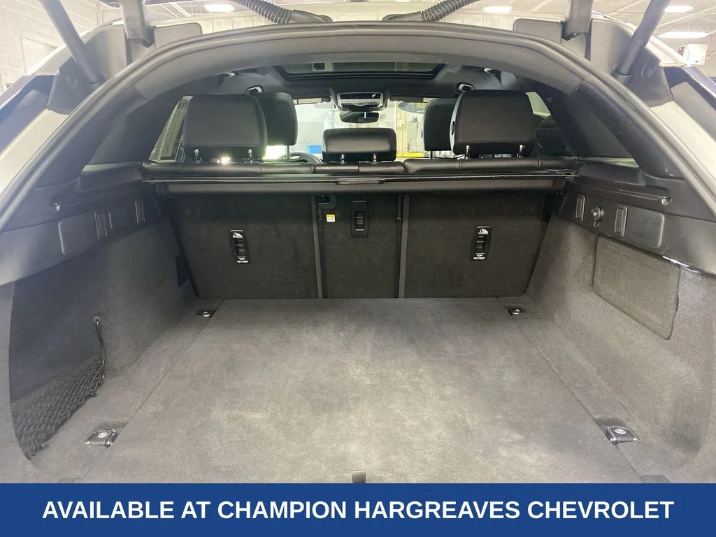 Used 2025 Fuji White Land Rover Dynamic SE image 33