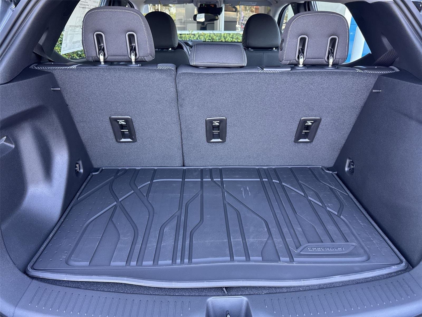 2027 Chevrolet Bolt LT - Photo 30