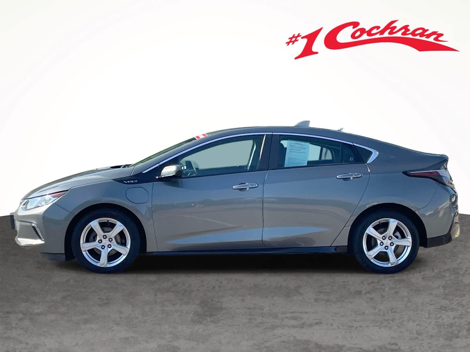 Used 2017 Heather Gray Metallic Chevrolet LT image 10