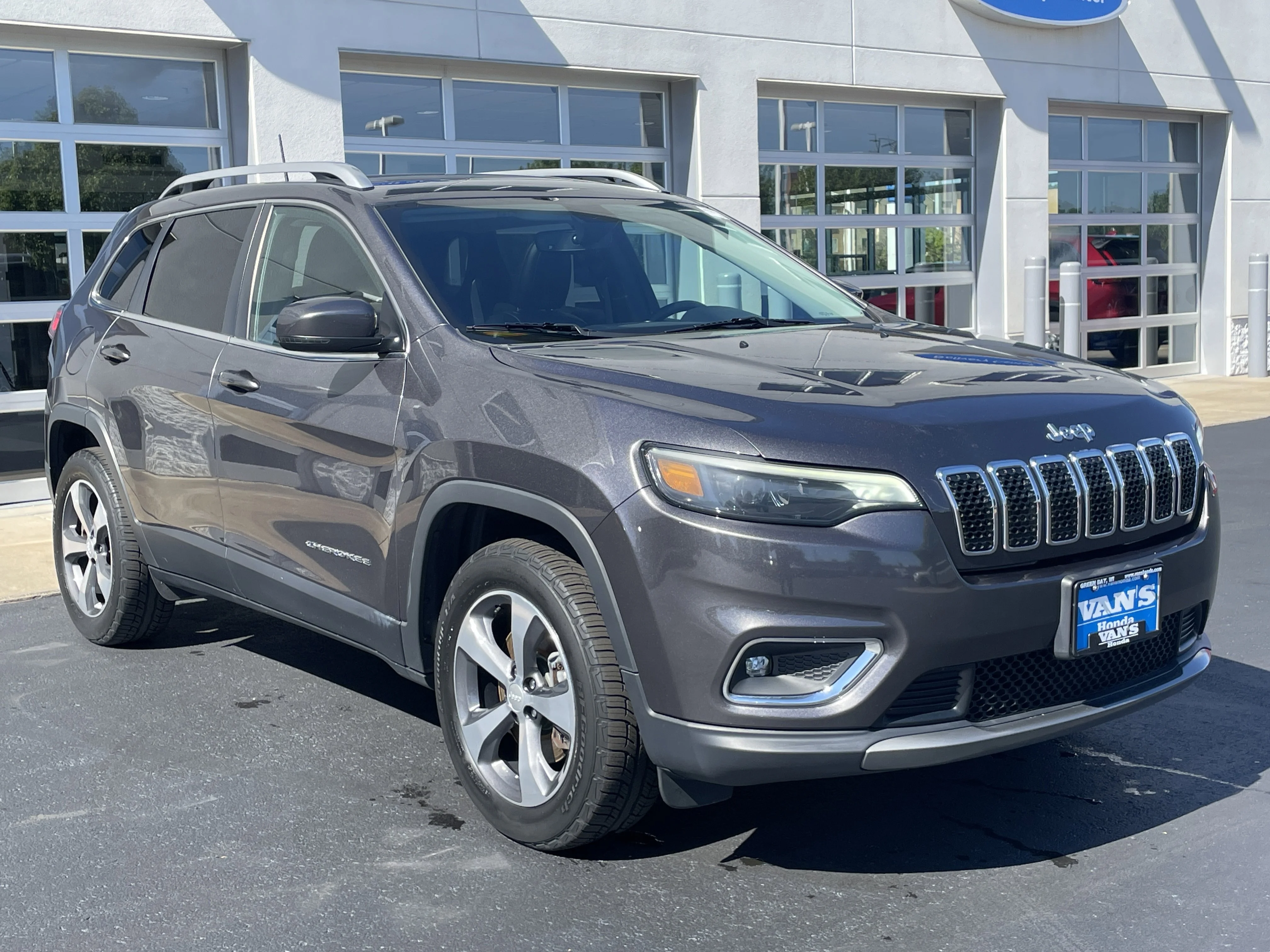 2019 Jeep Cherokee Limited 4X4's photo