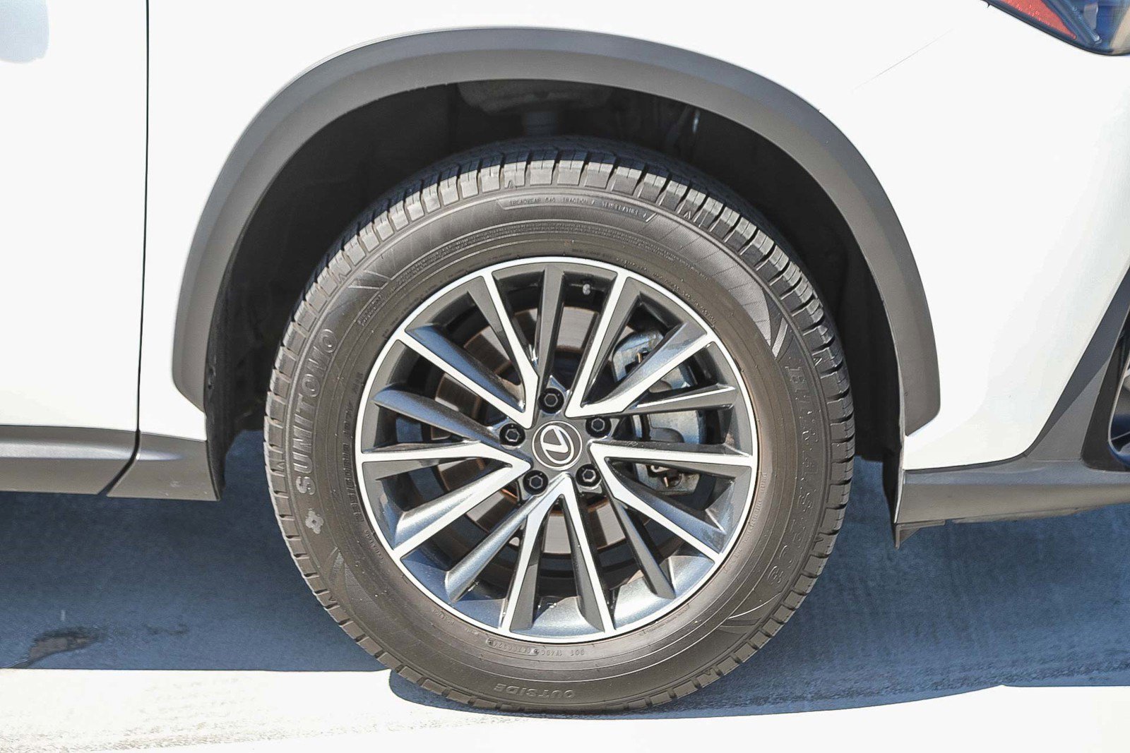 2024 Lexus NX 350 - Photo 9