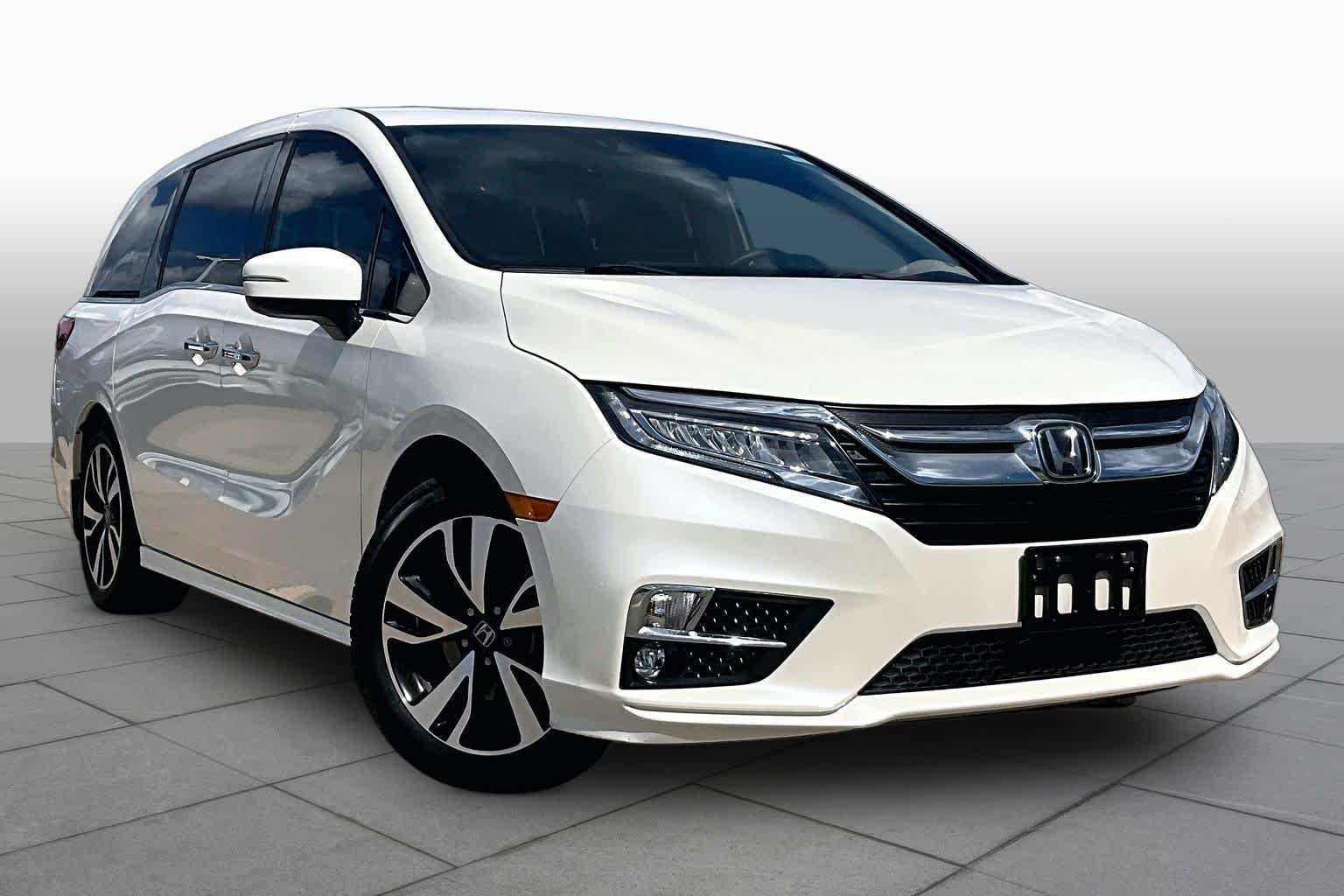 Used 2019 White Diamond Pearl Honda Elite image 3