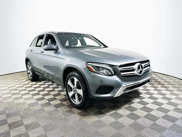 Pre-Owned 2017 Mercedes-Benz GLC 300