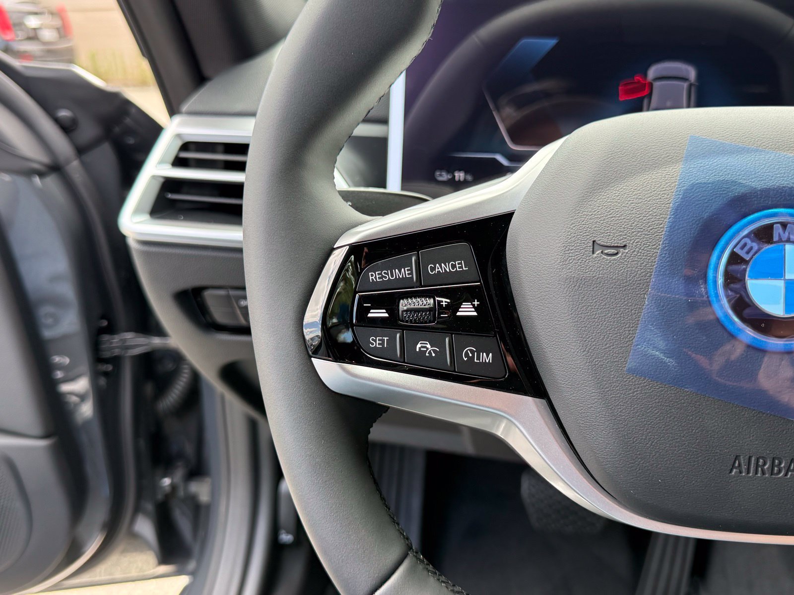 2026 BMW i4 40 - Photo 24