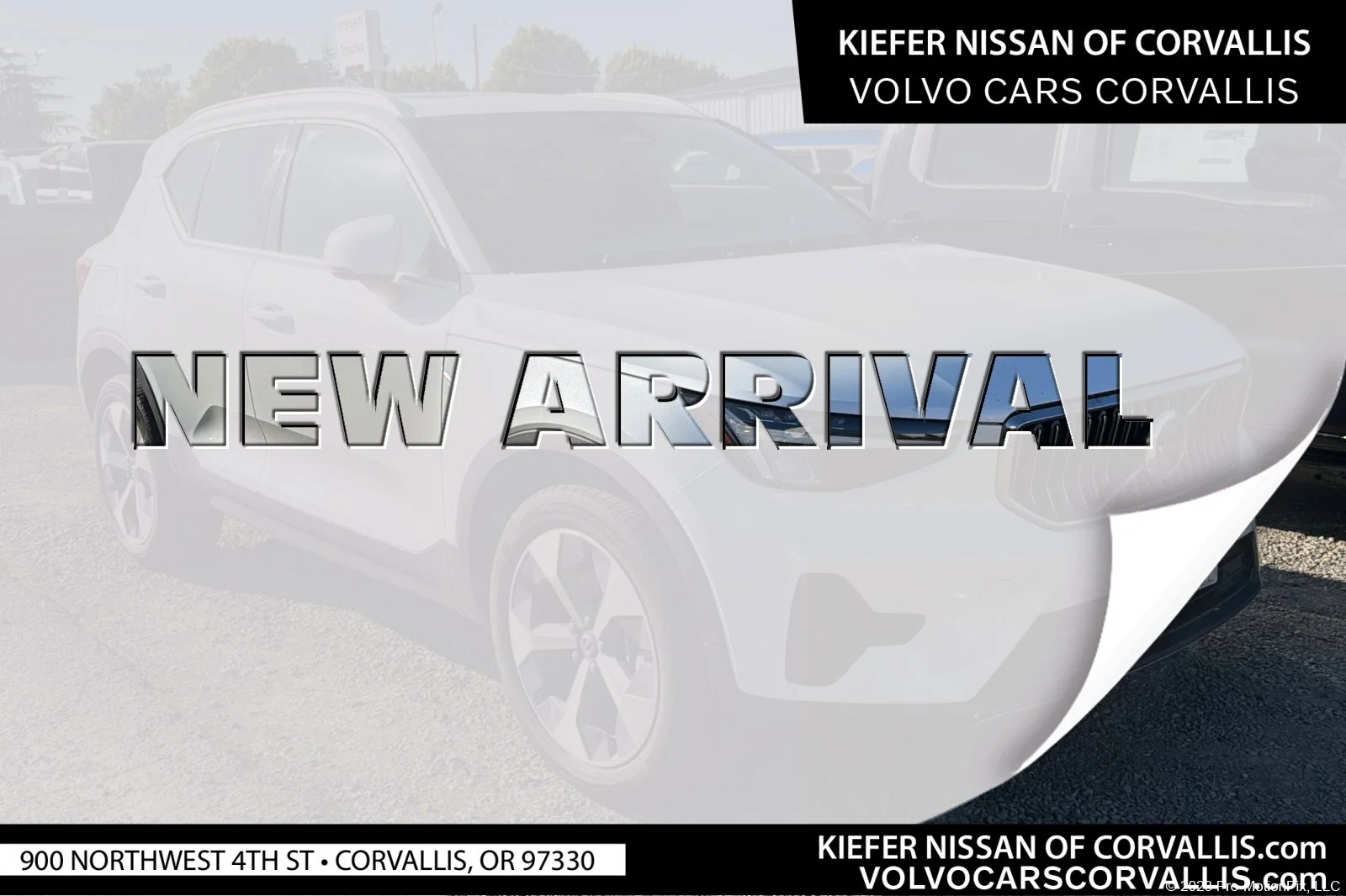 2025 Volvo XC40 B5 Core Bright AWD's photo
