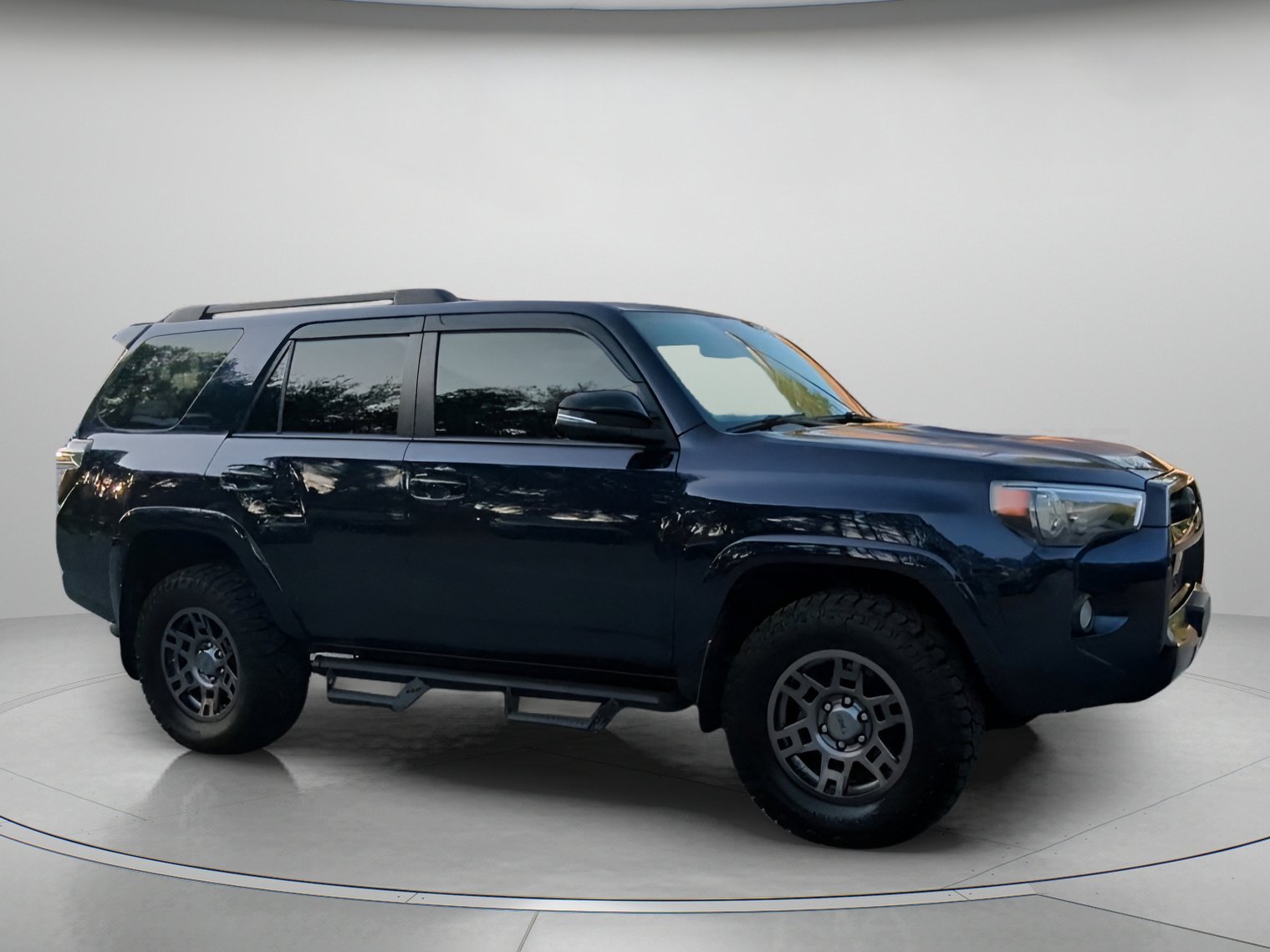 Used 2020 Nautical Blue Metallic Toyota Venture image 33