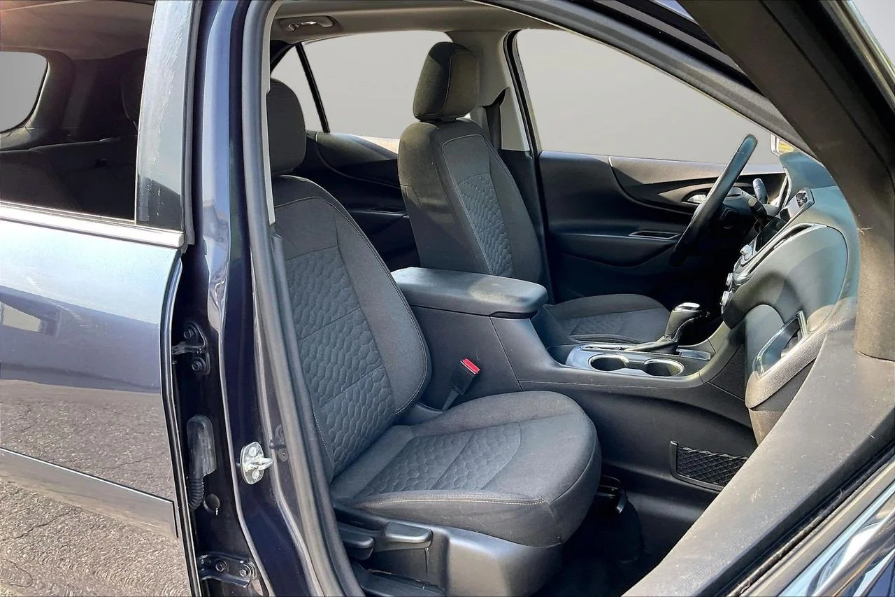 Used 2018 Blue Chevrolet LT image 23