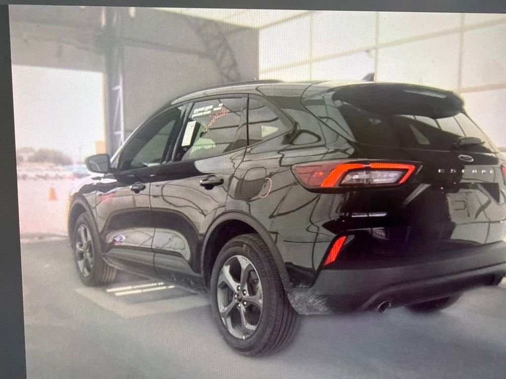 Used 2025 Black Ford ST-Line image 3