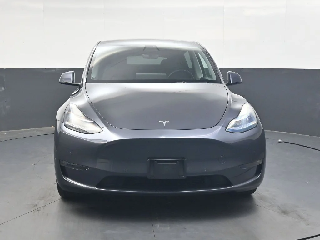 Used 2021  Tesla Long Range image 9