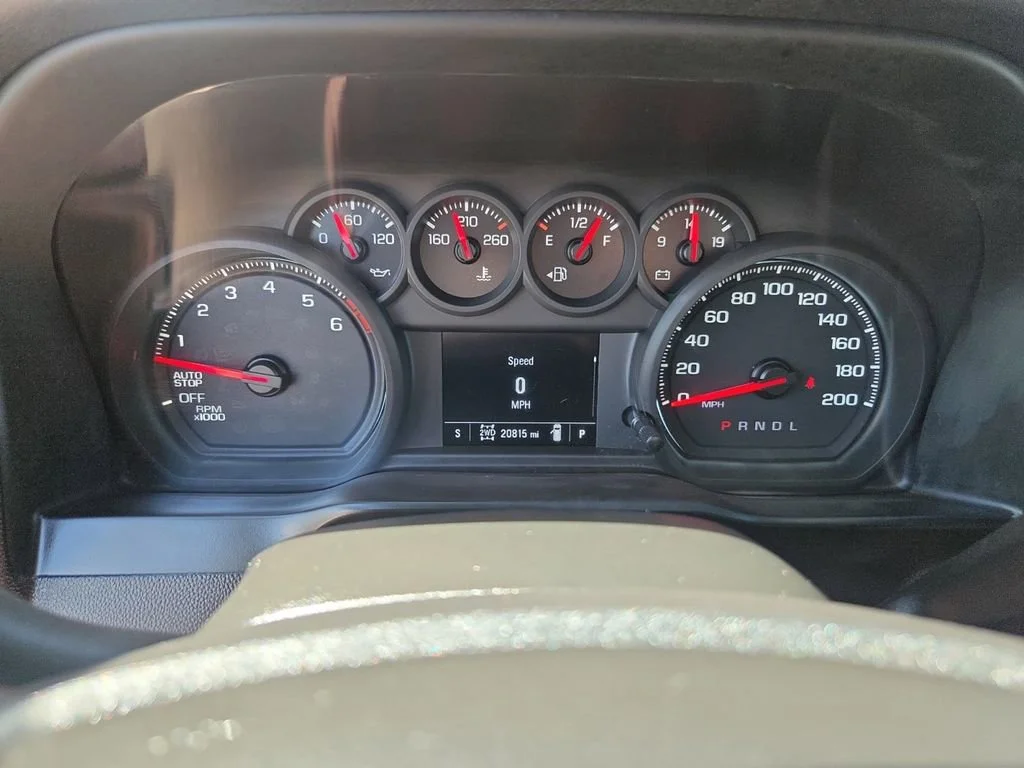 Certified Used 2024 Onyx Black GMC Pro image 18
