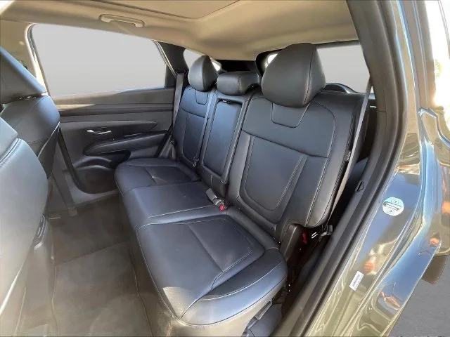 Used 2025 Gray Hyundai SEL Convenience image 24