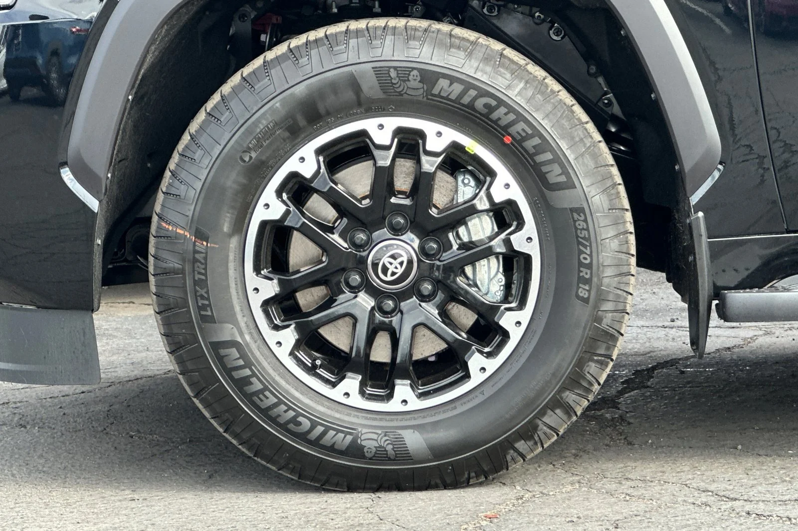 New 2026 Midnight Black Metallic Toyota SR5 image 27