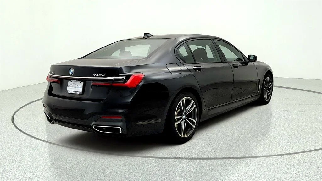 Used 2020 Black Sapphire Metallic BMW 745e xDrive iPerformance Plug-In Hybrid w/ M Sport & B&W Audio image 5