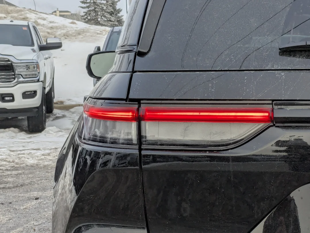 New 2025 Black Jeep Altitude - - 4x4 - Power Sunroof - Power Liftgate - Wireless Charging - 20 Black Wheels & More! image 11