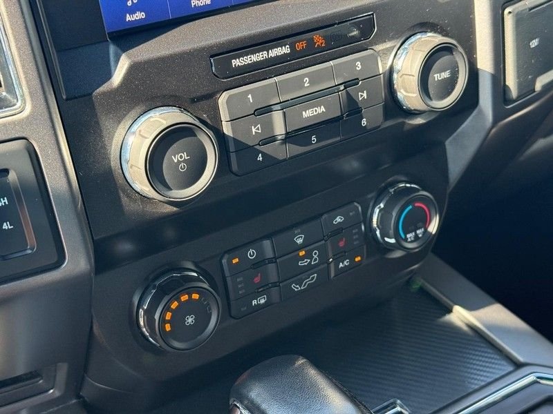 Used 2020 Oxford White Ford XLT image 27