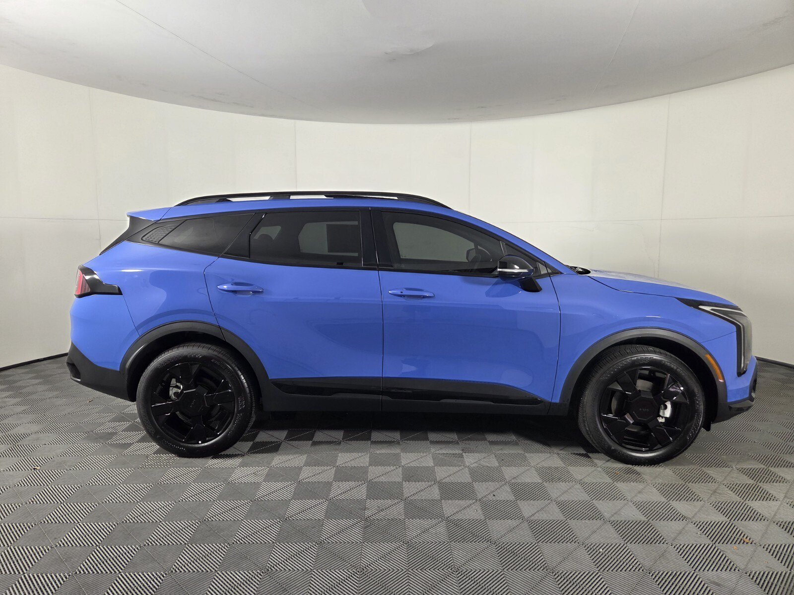 Used 2026 Blue Kia X-Line image 4