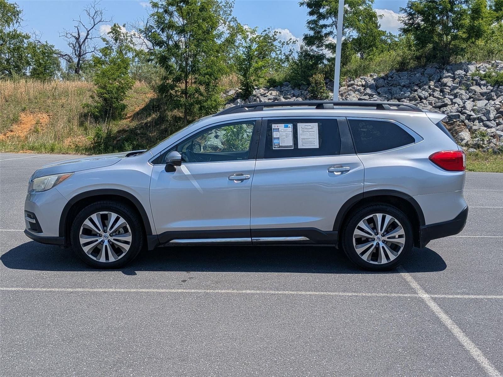 Used 2020 Ice Silver Metallic Subaru Limited image 8