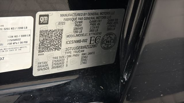 Used 2024 Onyx Black GMC Denali image 39