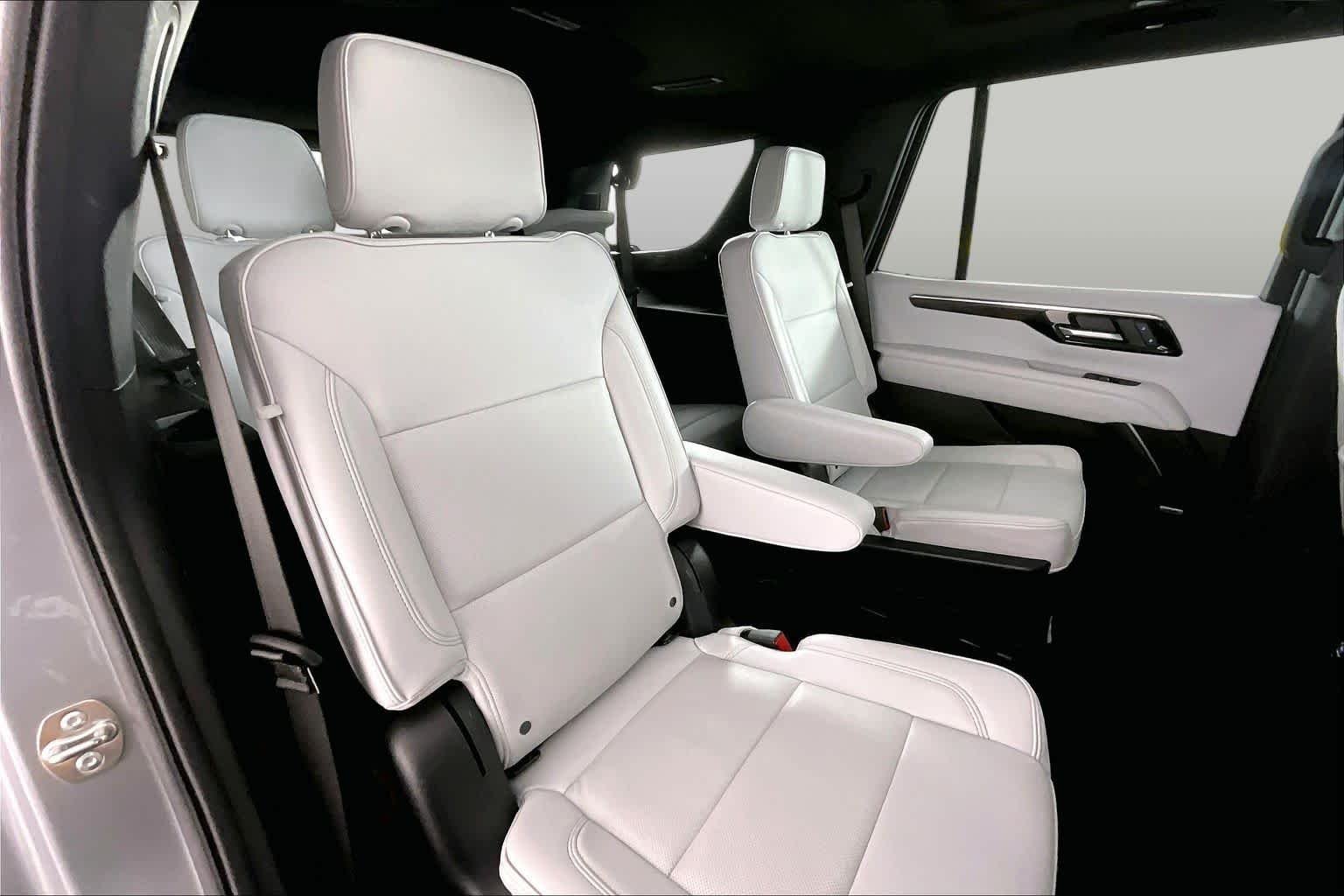 2025 Chevrolet Tahoe Premier - Photo 20