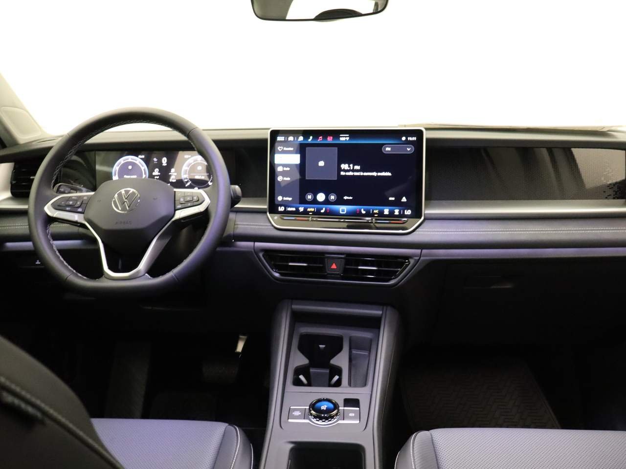 New 2026 Pure White Volkswagen SE 4Motion image 13