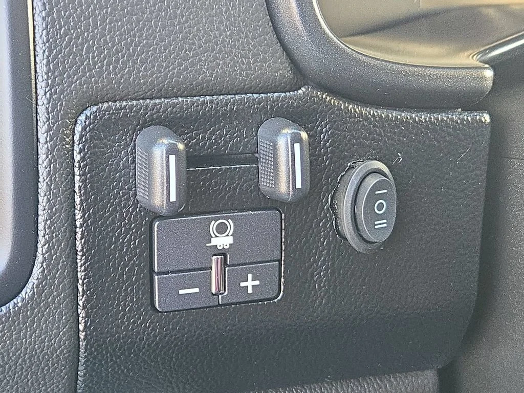Used 2019 Black Chevrolet ZR2 image 50