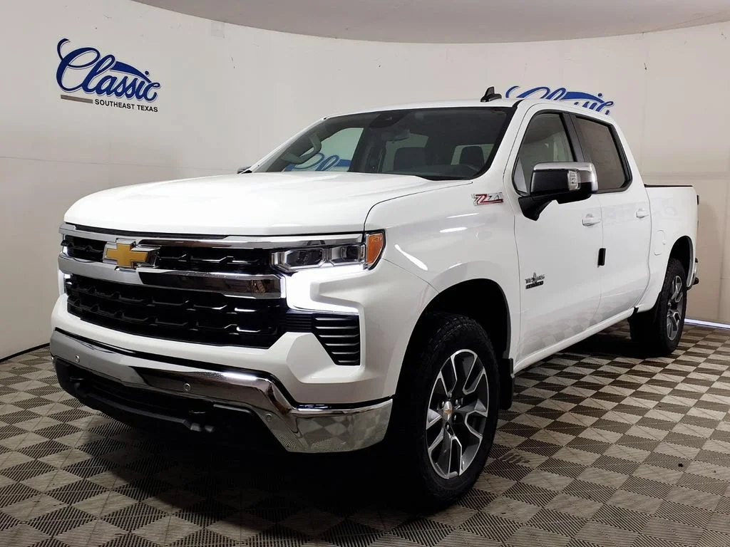 New 2026 Summit White Chevrolet LT image 6