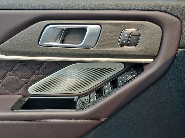 2026 Ford Explorer Platinum - Photo 19