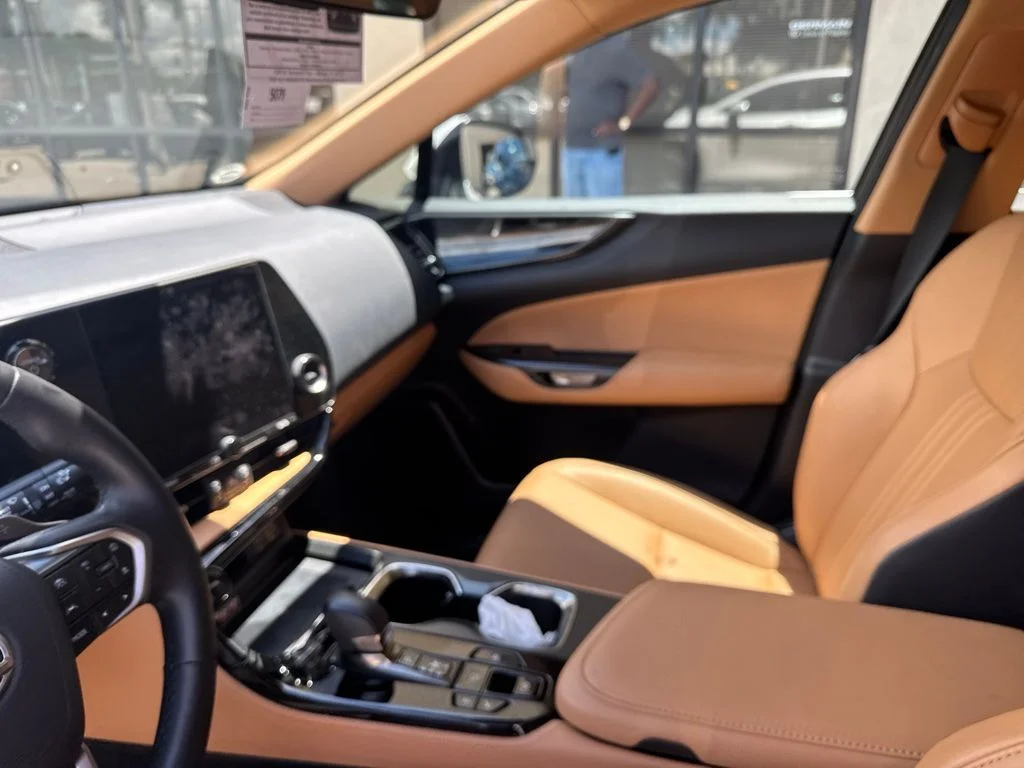 Certified Used 2025 White Lexus 350h Base image 25