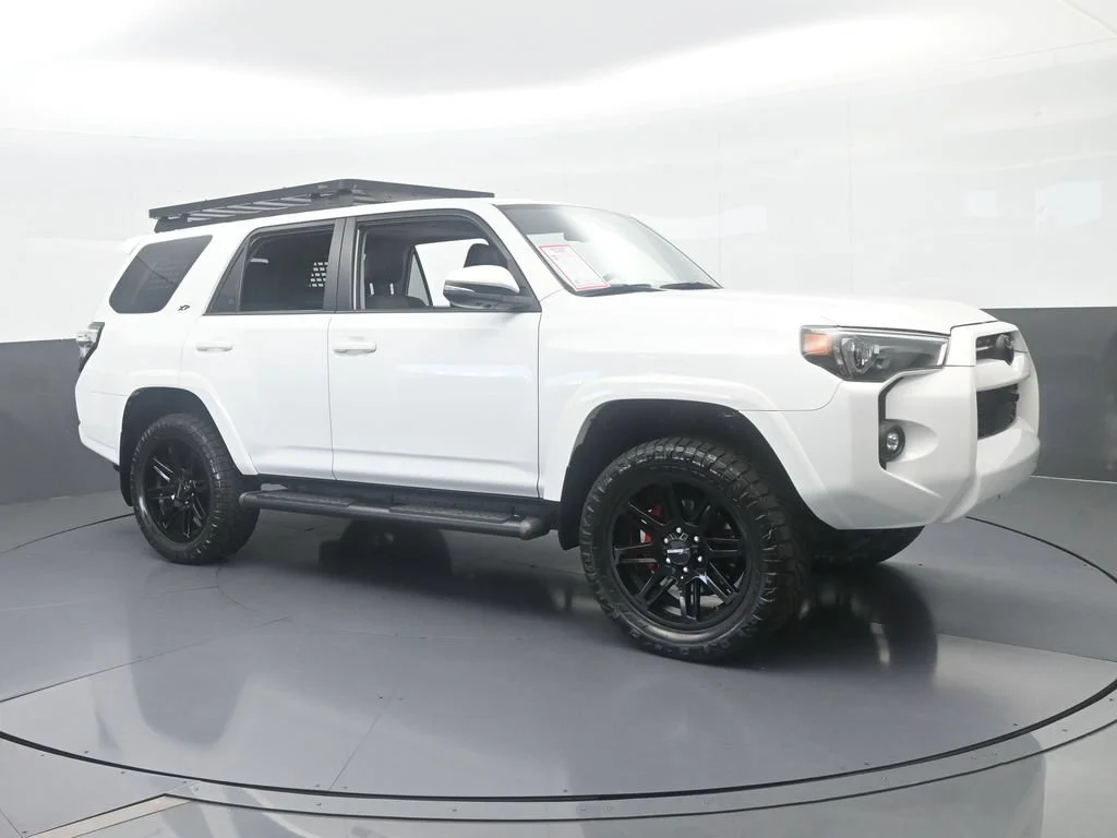 Used 2024 Ice Toyota SR5 Premium image 7