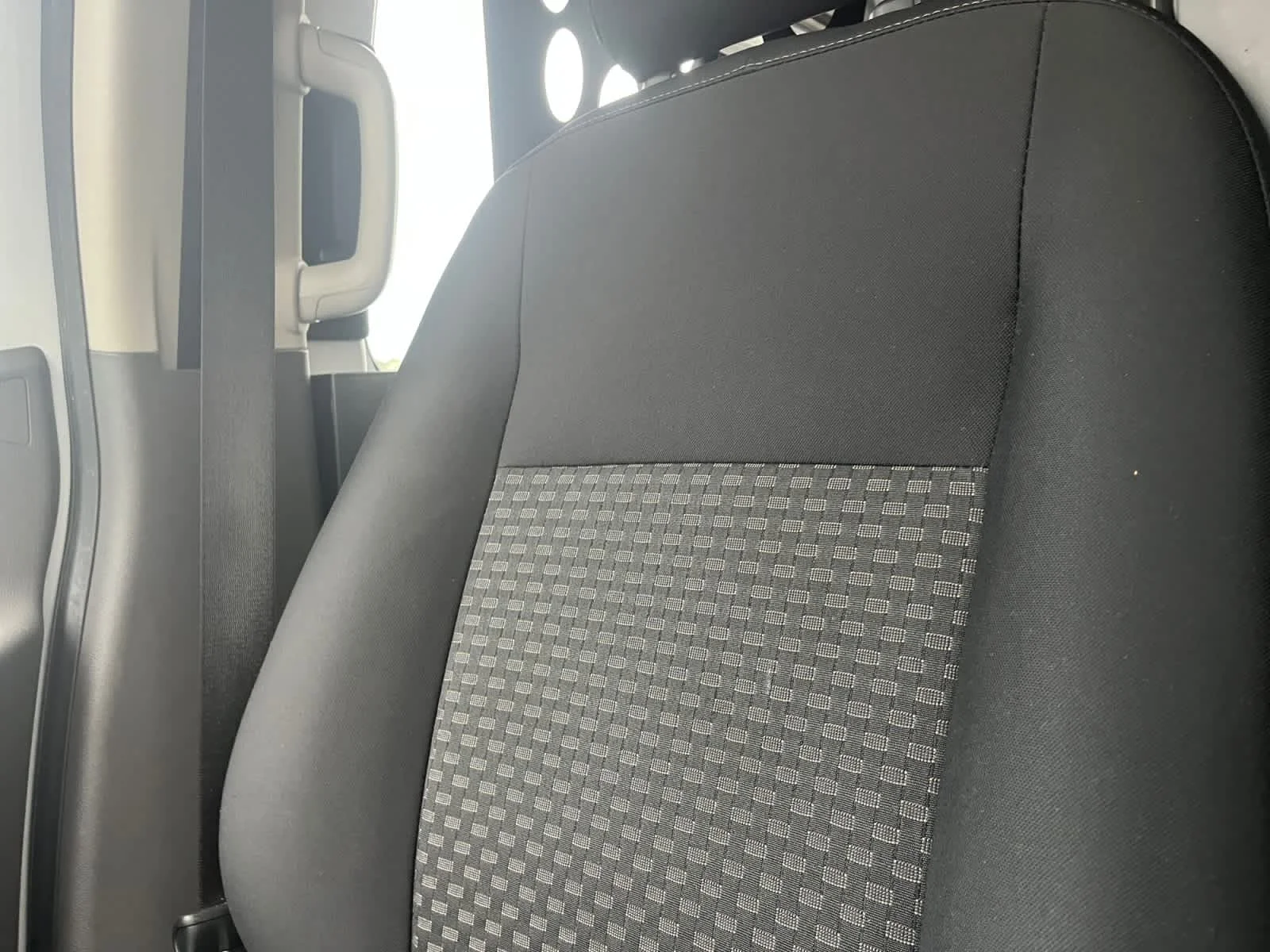 Used 2025 Oxford White Ford  image 30