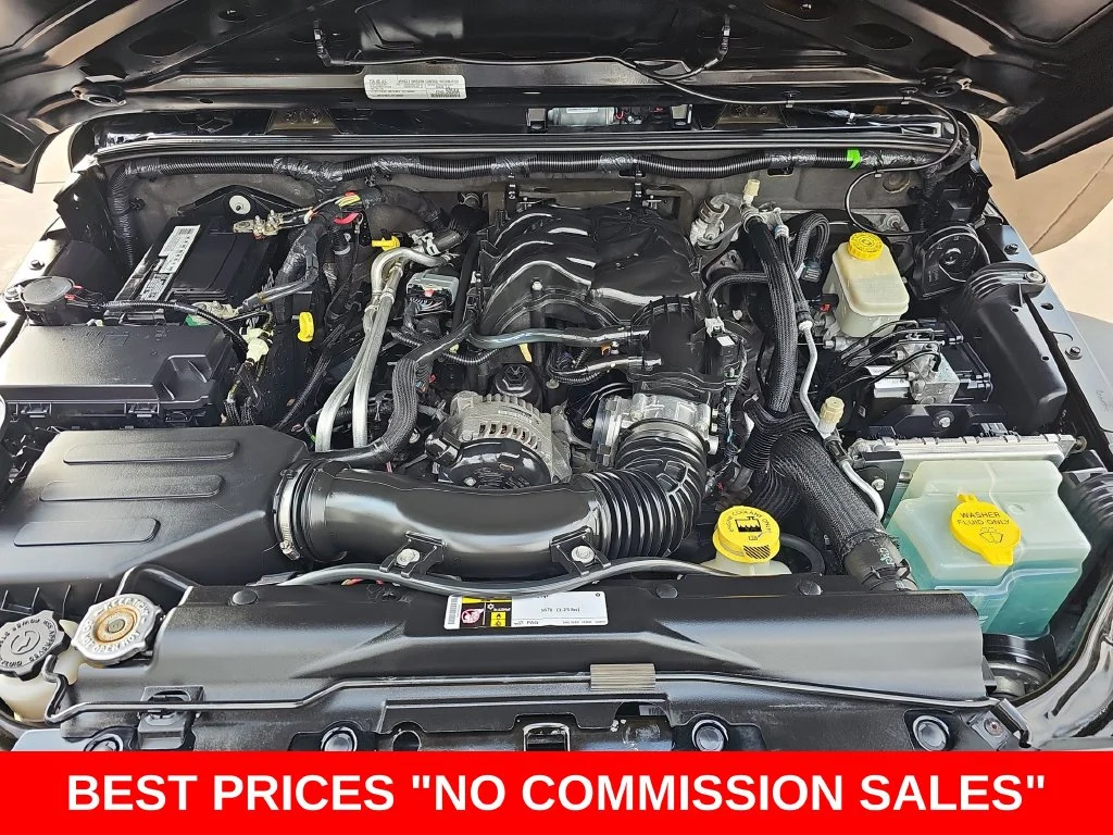 Used 2016 Black Jeep Unlimited Sport image 31