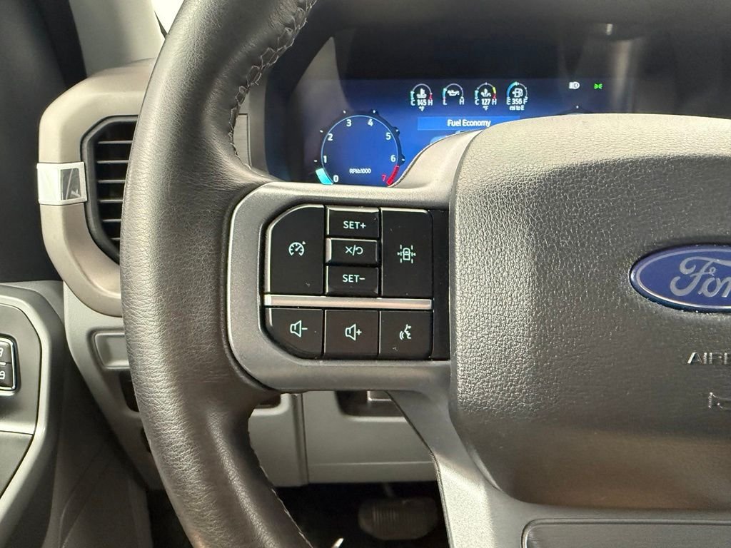 Used 2025 Black Ford XLT image 46