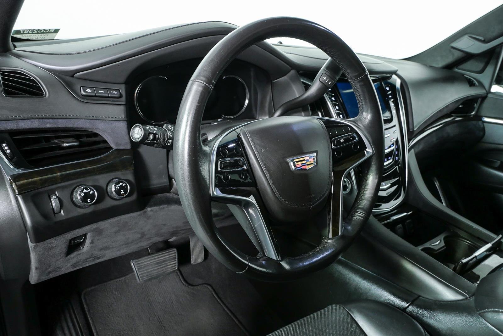 Used 2018 BLACK RAVEN Cadillac Platinum image 4