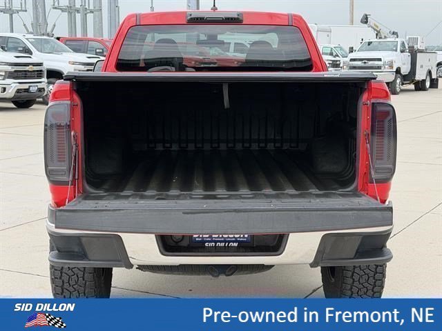Used 2018 Cardinal Red GMC 4WD image 6