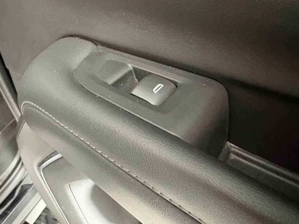 Used 2025 Black Chevrolet Z71 image 16