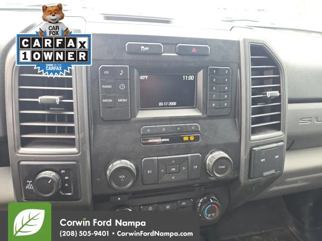 Used 2018 White Ford XL image 18