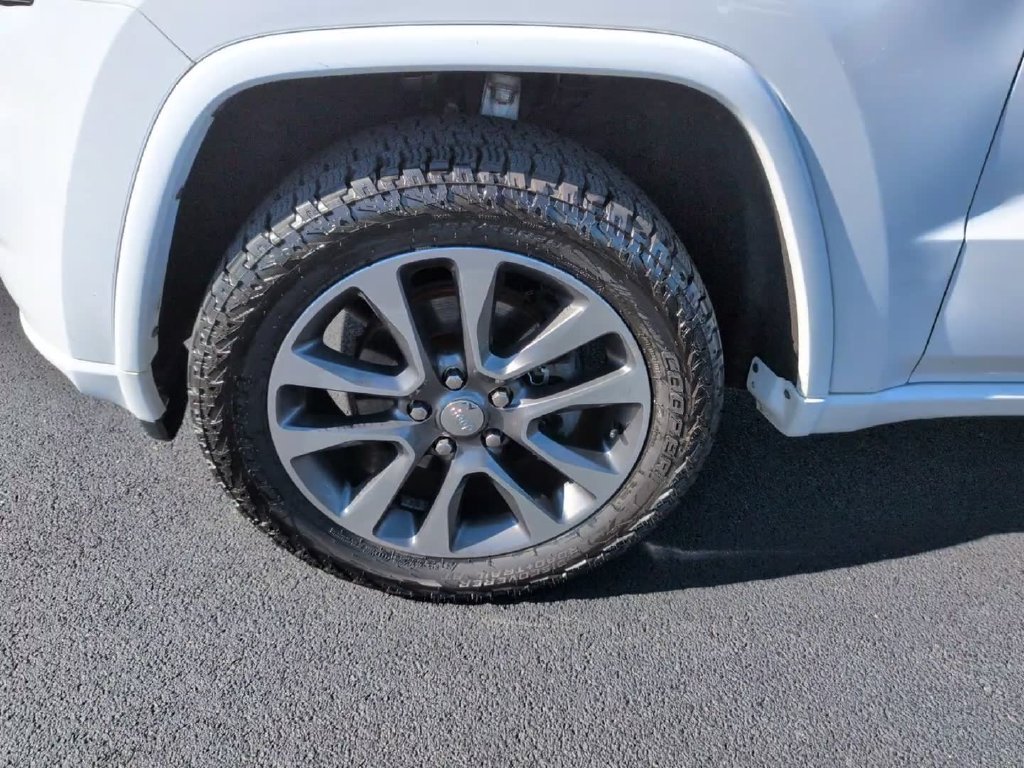 Certified Used 2017 White Jeep Overland image 13