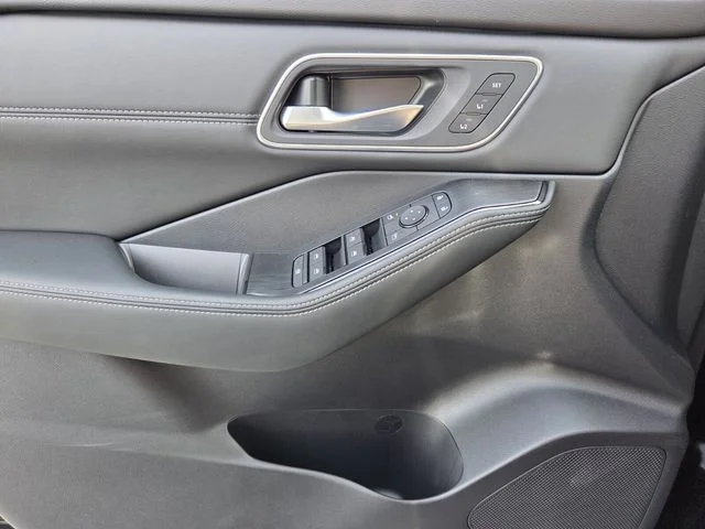2026 Nissan Rogue Platinum - Photo 24