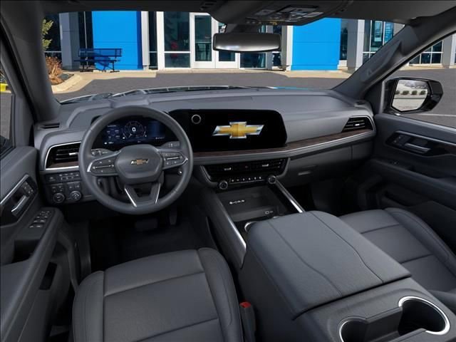 2026 Chevrolet Suburban LT - Photo 15