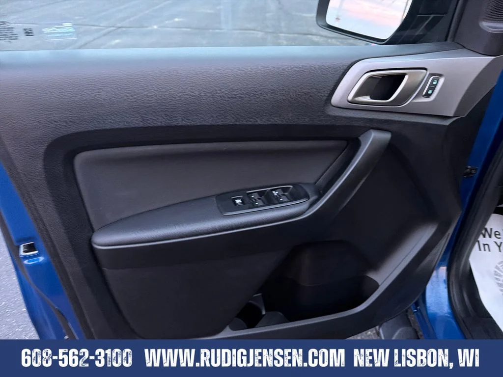 Used 2019 Blue Ford XLT image 10