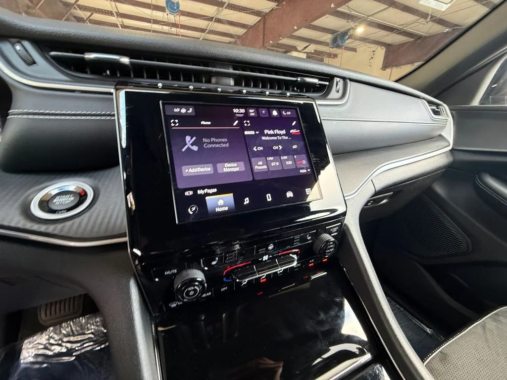 Used 2023 Gray Jeep Altitude X image 21